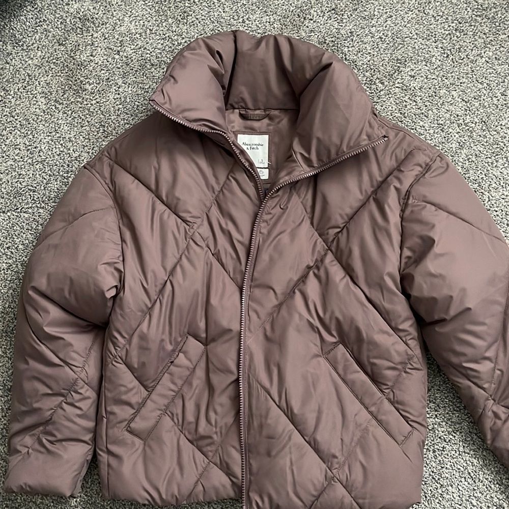 NWT A&F Quilted Puffer Jacket